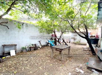Terreno / Lote , Veracruz · Terreno en Venta con un Cuarto Construido en La Colonia Hidalgo Muy Cerca del Imss