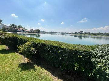 Casa de 4 habitaciones, San Juan del Río · ¡Gran Oportunidad en San Gil Club de Golf!