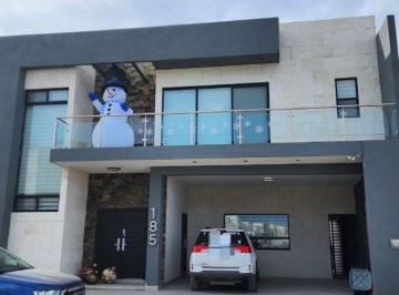 Casa en condominio de 3 habitaciones, Saltillo · En Venta Hermosa Casa en Residencial Habita II