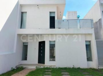 Casa · 160m² · 3 Recámaras · 2 Estacionamientos · Casa en Renta en Fraccionamiento Bahia Dorada