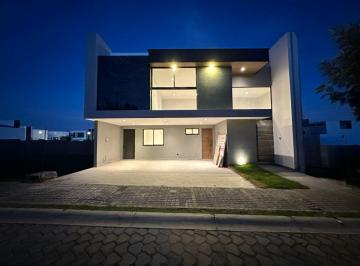 Casa de 4 habitaciones, San Andrés Cholula · Casa en Venta – Lomas de Angelópolis Ii$7,480, m² Terreno | 361 m² Construcción