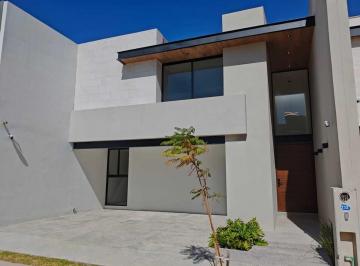 Casa de 4 habitaciones, San Luis Potosí · Casa en Venta en San Ángel V