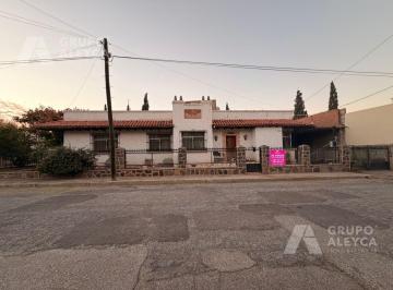 Casa · 290m² · 3 Recámaras · 1 Estacionamiento · Casa en Venta en Zona Centro Col. Cuauhtemoc