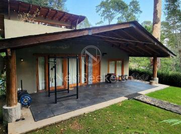 Casa en condominio de 3 habitaciones, Valle de Bravo · Casa en Venta con Entorno de Bosque