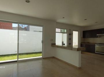 Casa de 3 habitaciones, Querétaro · Amplia y Moderna Casa en Renta 3 Rec Eqpada Milenio III Queretaro