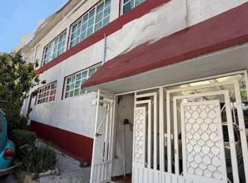 Casa de 8 habitaciones, Gustavo A. Madero · Casa en Venta en San Pedro Zacatenco