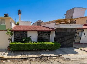 Casa de 3 habitaciones, Coacalco de Berriozábal · Casa en Venta en Petirrojos Parque Residencial Coacalco Edo - Mex
