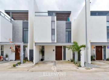Casa en condominio de 4 habitaciones, Benito Juárez · Casa en Venta Residencial La Rioja