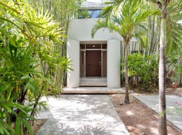 Casa en condominio de 3 habitaciones, Benito Juárez · Casa en Venta en Residencial Campestre