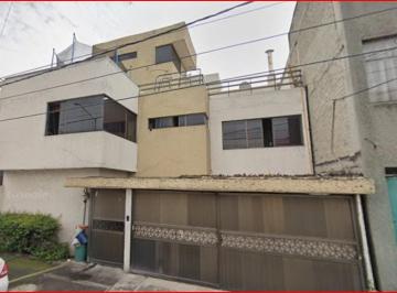 Casa de 3 habitaciones, Venustiano Carranza · Sf Venta de Casa en Venustiano Carranza a un Gran Precio
