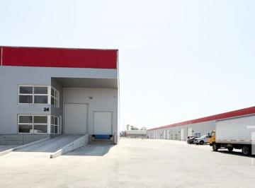 Nave industrial , El Marqués · Bodega en Venta en Parque Zona Aeropuerto con Inquilino