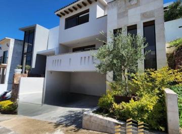 Casa de 3 habitaciones, León · Casa en Venta y Renta | Lomas Punta del Este, León, Gto.