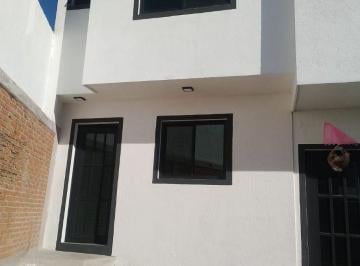 Casa de 3 habitaciones, Cuernavaca · Renta o Venta de Casa Sola en Bosques de Cuernavaca La Barona Morelos