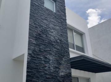 Casa · 3 Recámaras · Casa Renta
