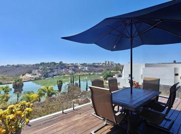 Casa · 620m² · 3 Recámaras · Casa con Vista Increible Al Lago de Juriquilla, en Venta en Villas del Mesón.