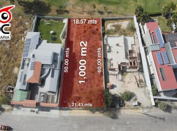 Terreno / Lote · 1000m² · Terreno en Venta con Salida Al Campo de Golf, en Villas del Mesón, Juriquilla, Querétaro