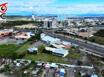 Terreno / Lote · 8278m² · Excelente Terreno en Blvd. Villas del Mesón, Juriquilla.