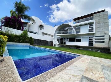 Casa · 408m² · 3 Recámaras · Hermosa Casa en Venta en Cumbres del Lago