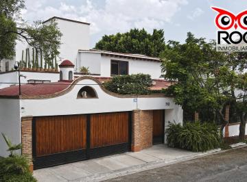 Casa · 376m² · 3 Recámaras · 2 Estacionamientos · Casa en Venta en Villas del Mesón, Juriquilla, Querétaro.