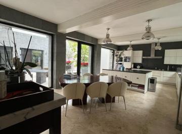 Casa · 694m² · 3 Recámaras · 4 Estacionamientos · Casa en Venta Cumbres del Campestre León, Gto.