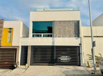 Casa · 248m² · 3 Recámaras · 2 Estacionamientos · Casa en Venta | Cumbres Santa Clara 3er Sector | Monterrey N. L.