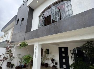 Departamento de 4 habitaciones, Guadalajara · Casa de 123 m² con 3 Dorm. en Venta en Jardines de La Cruz