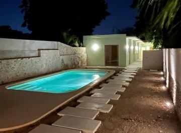 Casa de 3 habitaciones, Mérida · Casa en El Centro de Mérida, con Alberca, Lista Para Habitar.
