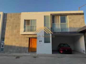 Casa de 3 habitaciones, Jesús María · Casa en Venta en Viña Real