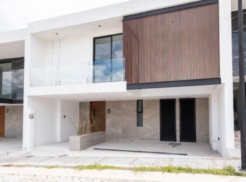 Casa · 324m² · 3 Recámaras · 2 Estacionamientos · Casa Parque Sinaloa - Lomas de Angelopolis III