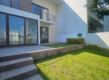a2a0ef14262985b12c784bad05f49e3cb4aafee800e5fa365d3b457f22a131ed · Casa en Venta en Bosque Real en Una Privada! (F)