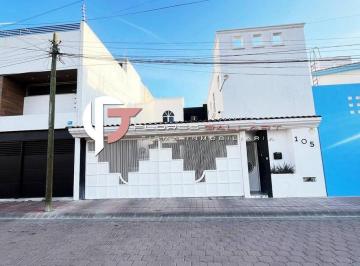 Casa · 339m² · 4 Recámaras · 2 Estacionamientos · Casa en Venta en Fracc. Trojes de Oriente Al Norte de La Ciudad de Aguascalientes