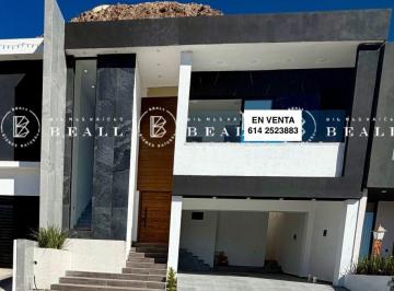 Casa de 4 habitaciones, Chihuahua · Casa en Venta en Bosque Real por Cantera