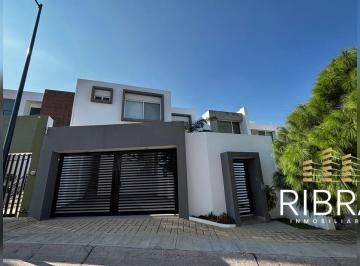 Casa de 3 habitaciones, León · Casa en Venta en Gran Jardín, León, Gto.