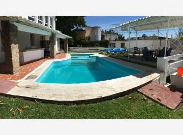 1 · Casa en Renta en Tequesquitengo, Jojutla, Morelos