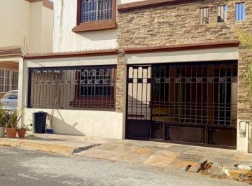 Casa de 3 habitaciones, Santa Catarina · Casa en Renta Bosques del Pte. Santa Catarina, 3 Recamaras 2.5 Baños