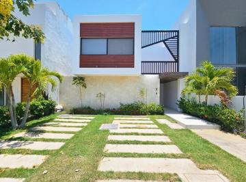 1 · Casa de Lujo con Alberca Privada en La Cruz de Huanacaxtle, Nayarit | Jardín y Alberca