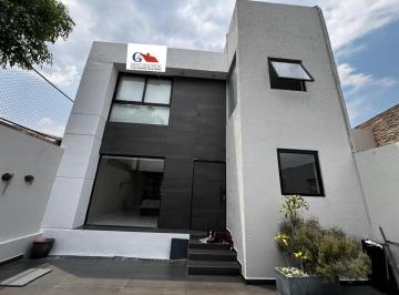 1 · Vende Casa en Hacienda de Las Palmas, Huixquilucan, Estado de México