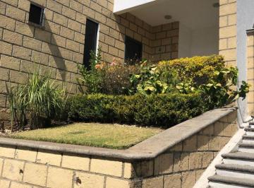 Casa en condominio de 3 habitaciones, Cuernavaca · Casa en Venta en Cuernavaca. Lomas de Cortés, Condominio, Alberca.
