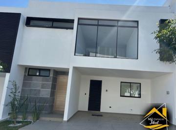 Casa de 3 habitaciones, San Andrés Cholula · Residencia en Venta Diseño y Comodidad en Lomas de Angelopolis