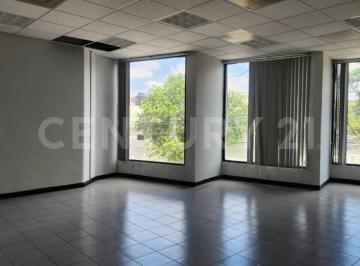 Local comercial · 176m² · 2 Estacionamientos · Local en Renta en El Centro de Colima, Colima
