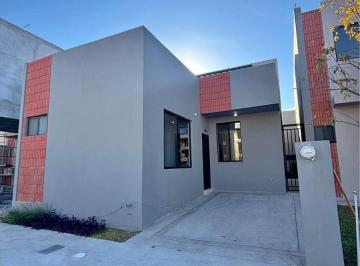 Casa de 2 habitaciones, Ramos Arizpe · Casa en Venta en Privada Monarca - Ramos Arizpe