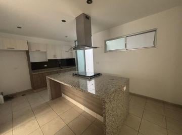 69d7a43ff042f0dbf73afa137ebfe4119548a5dc0766d8efed1db2f223e260ce · Casa en Venta en Loretta 1