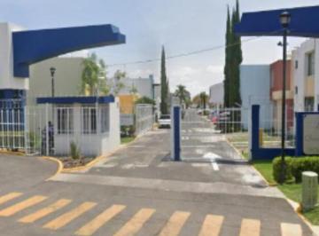 Casa · 100m² · 2 Recámaras · 2 Estacionamientos · Casa Av Acueducto Jardines del Valle Zapopan Jalisco!