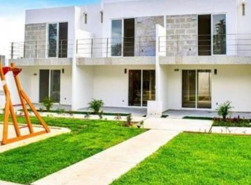 Casa de 2 habitaciones, Solidaridad · Casa en Venta Playa Guinea Fracc. Las Palmas II Playa del Carmen Qroo