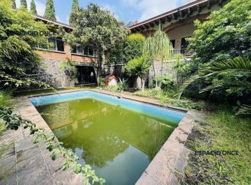 Casa · 598m² · 3 Recámaras · 4 Estacionamientos · Casa en Fraccionamiento Rancho Cortes