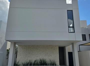 Casa en condominio de 4 habitaciones, Mérida · Casas en Privada en Cholul Merida