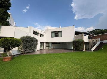 Casa de 4 habitaciones, Atizapán de Zaragoza · Espectacular Residencia con Gran Terreno y Precioso Jardin