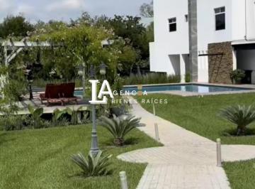 Villa · 4698m² · 4 Recámaras · 12 Estacionamientos · Venta de Quinta de Lujo Mision Antigua