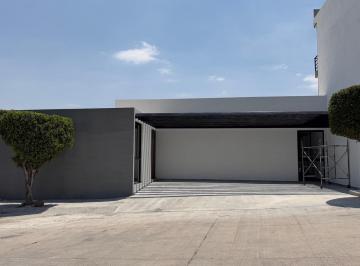 Casa · 197m² · 3 Recámaras · 3 Estacionamientos · Casa en Venta Cañada del Refugio Sur, León Guanajuato