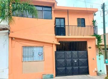 Casa · 155m² · 3 Recámaras · 1 Estacionamiento · Casa en Venta Col. Granada, León, Guanajuato